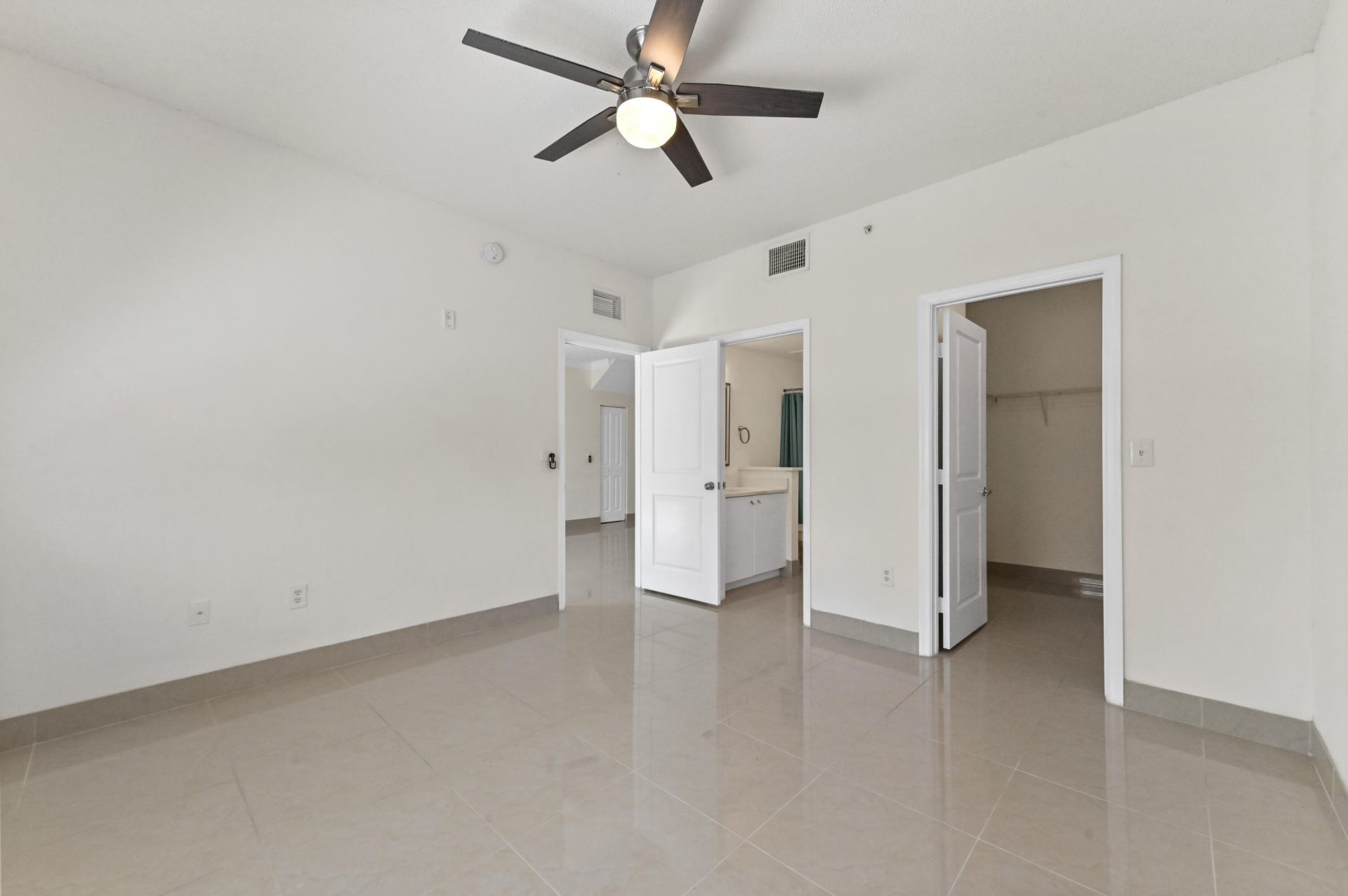 6020 W Sample Road, Unit 204, Coral Springs, FL 33067 Photo