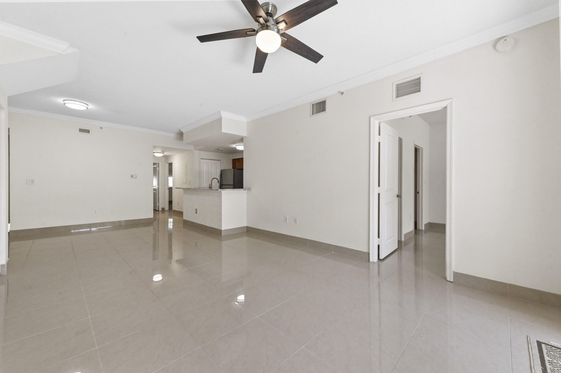 6020 W Sample Road, Unit 204, Coral Springs, FL 33067 Photo