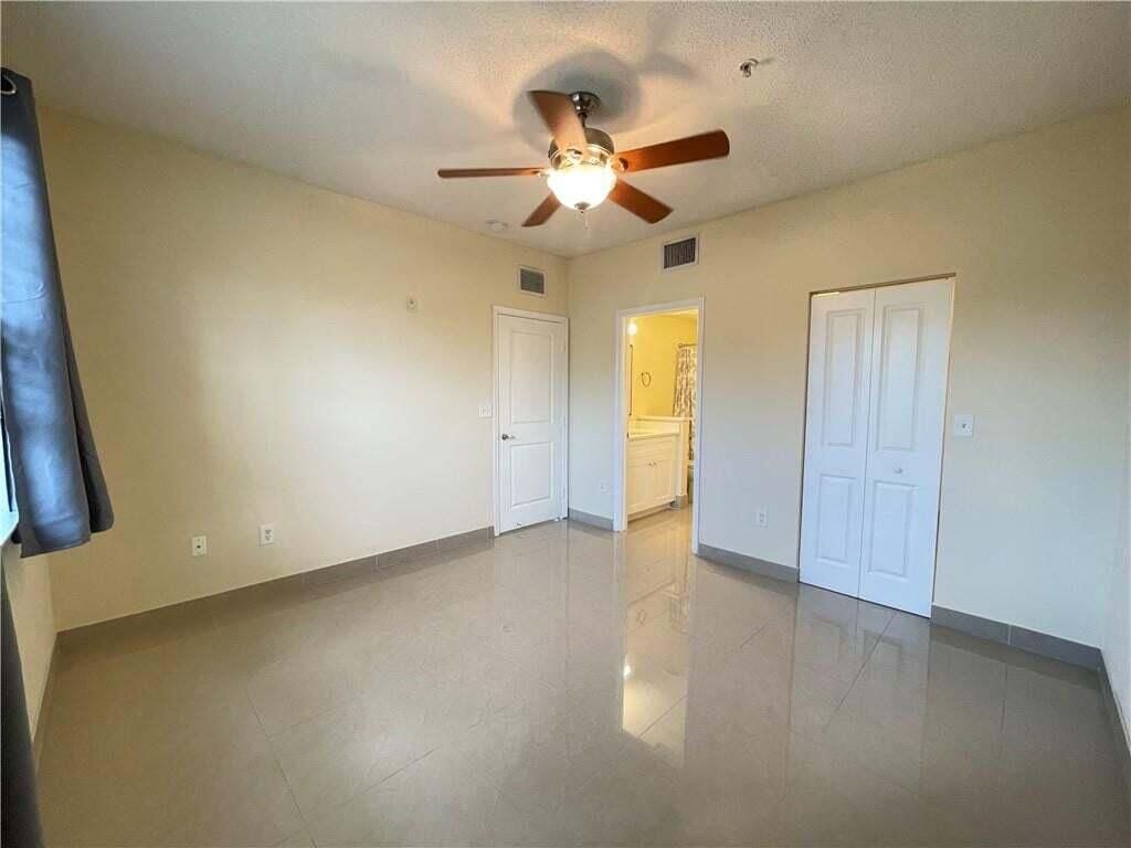 5820 W Sample Road, Unit 305, Coral Springs, FL 33063 Photo