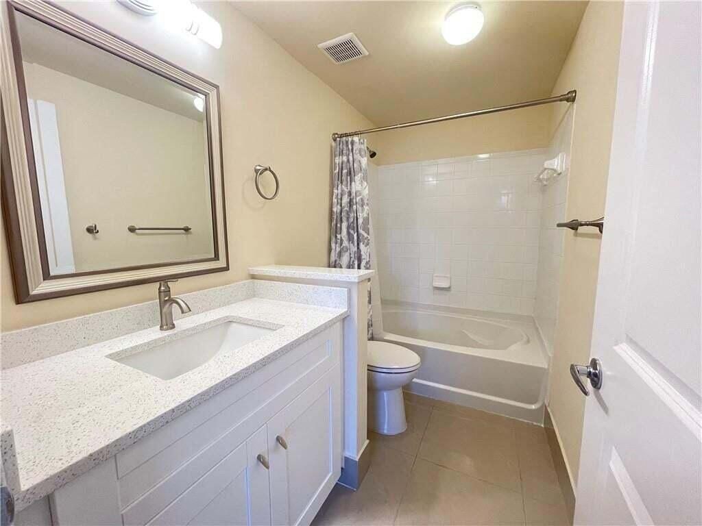 5820 W Sample Road, Unit 305, Coral Springs, FL 33063 Photo
