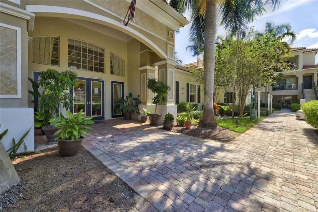 5820 W Sample Road, Unit 305, Coral Springs, FL 33063 Photo