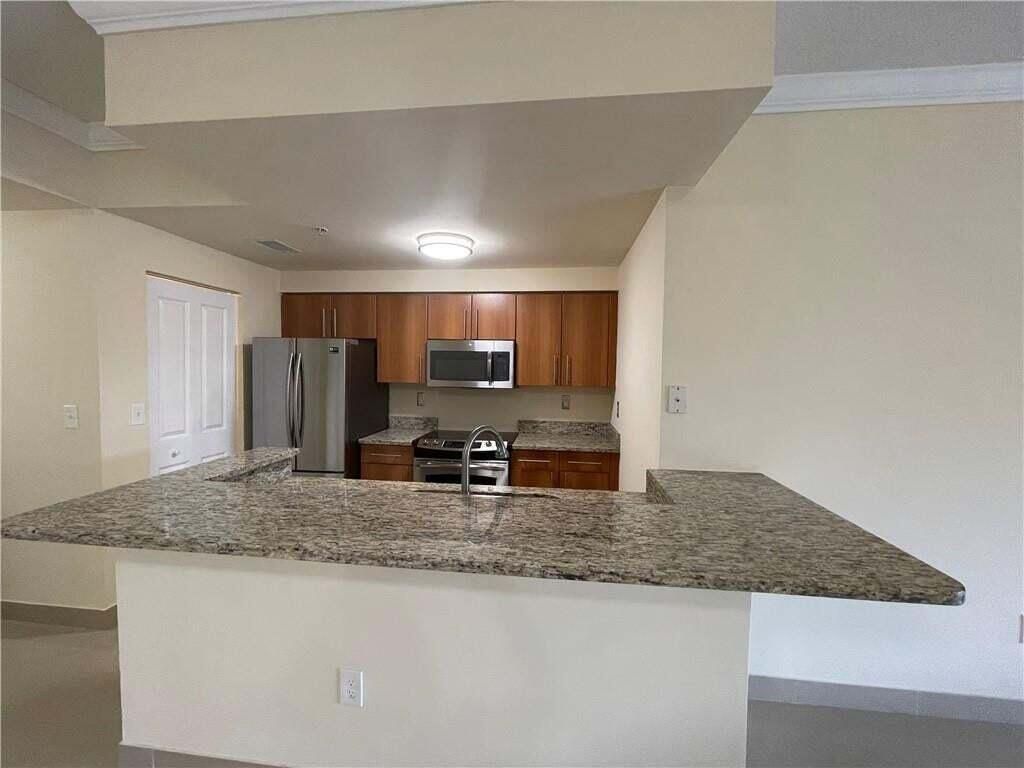 5820 W Sample Road, Unit 305, Coral Springs, FL 33063 Photo