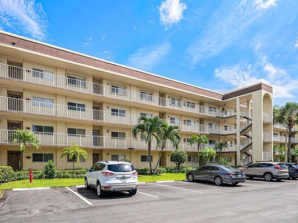 4735 LUCERNE LAKES Boulevard E, Unit 402, Lake Worth, FL 33467
