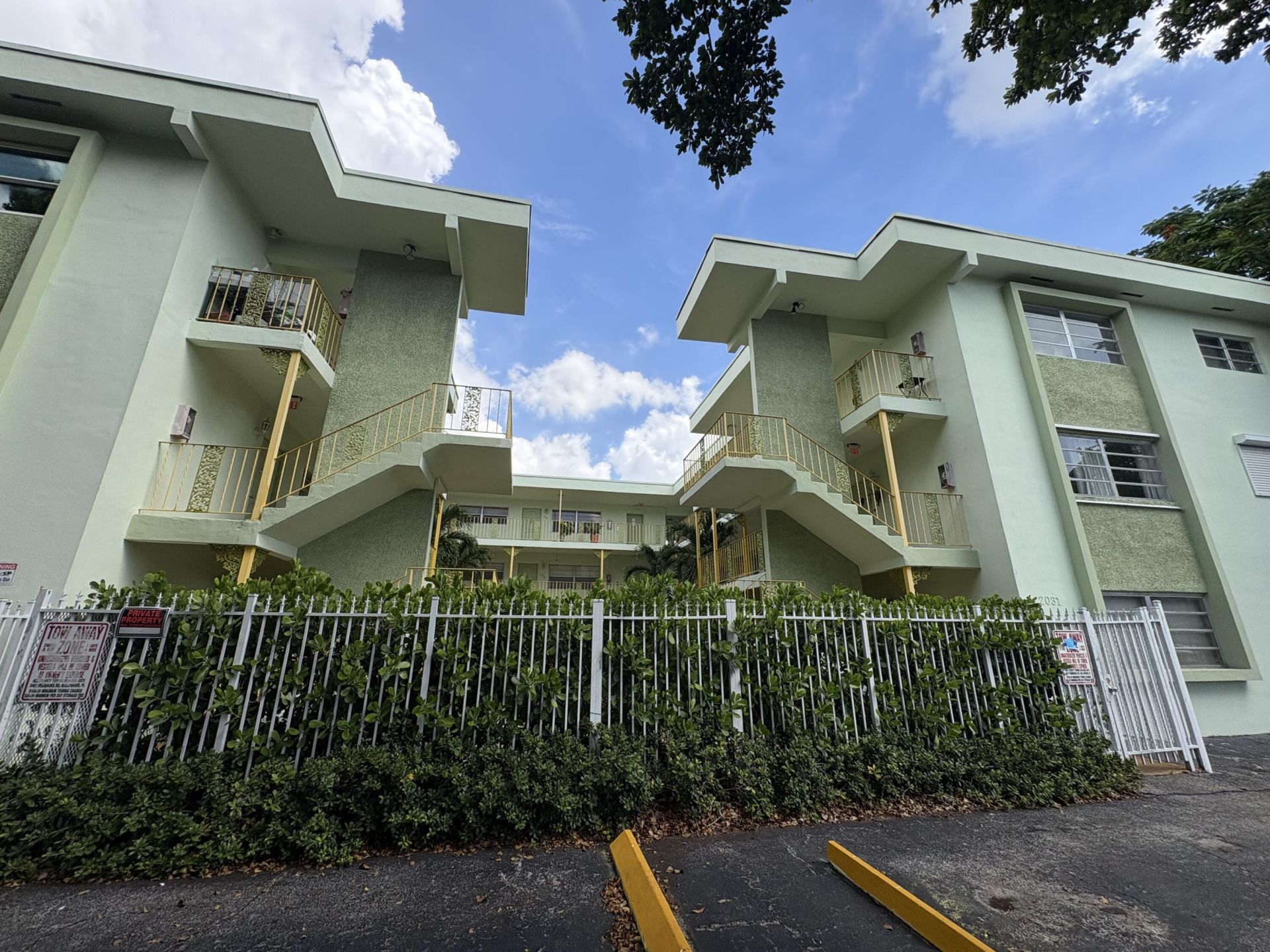 2031 Dewey Street, Unit 101, Hollywood, FL 33020 Photo