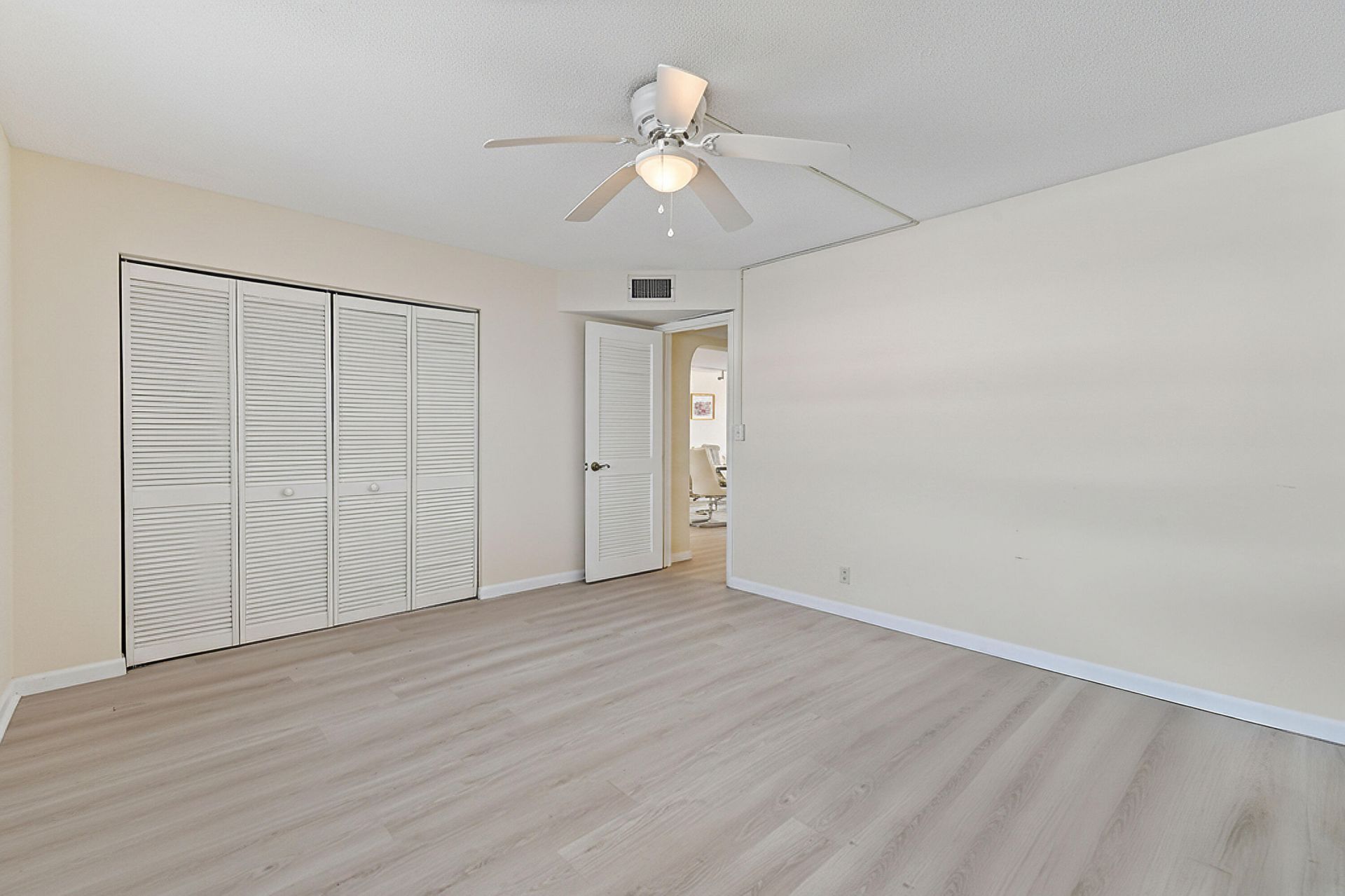 907 Marina Drive, Unit 306, North Palm Beach, FL 33408 Photo