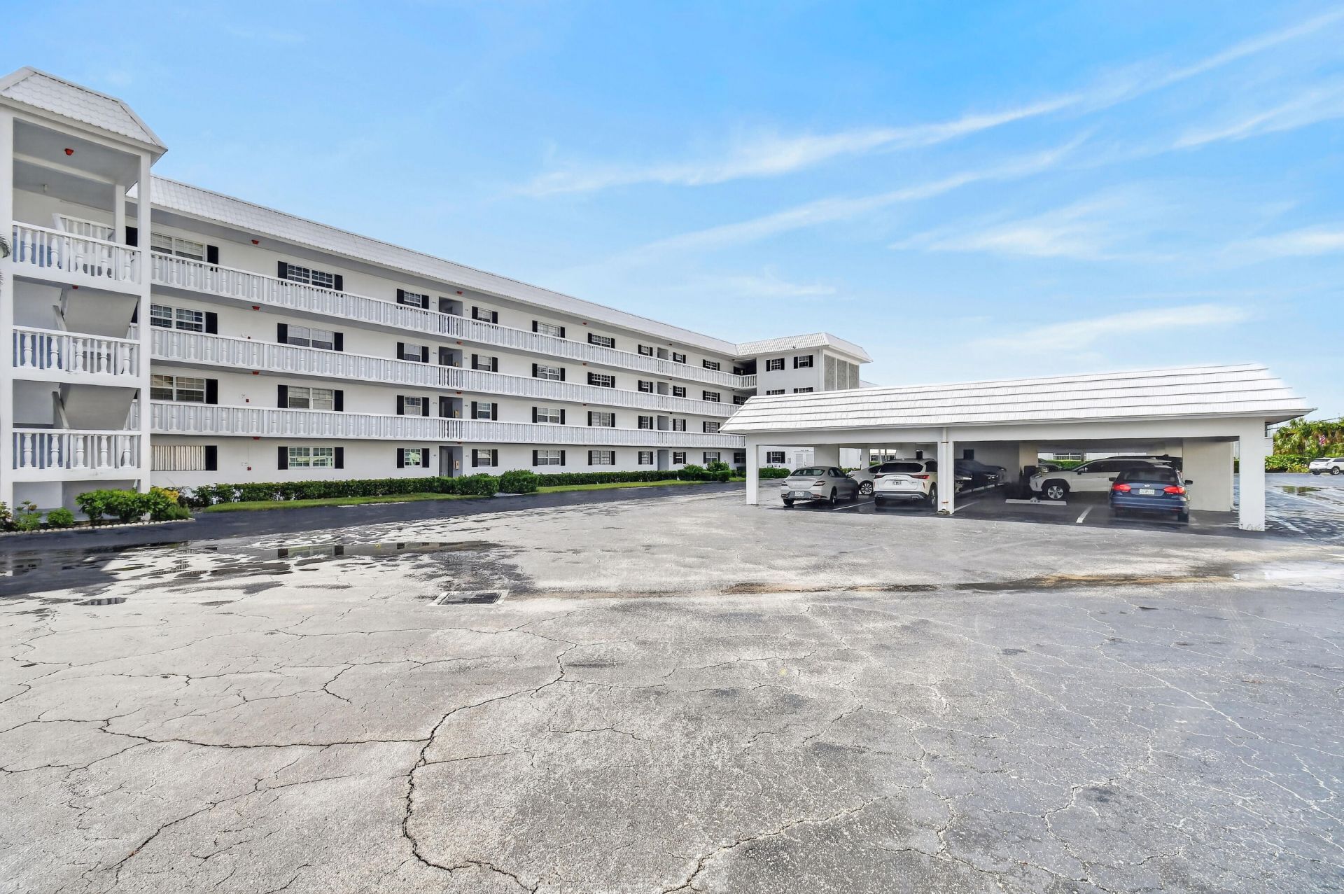 907 Marina Drive, Unit 306, North Palm Beach, FL 33408 Photo