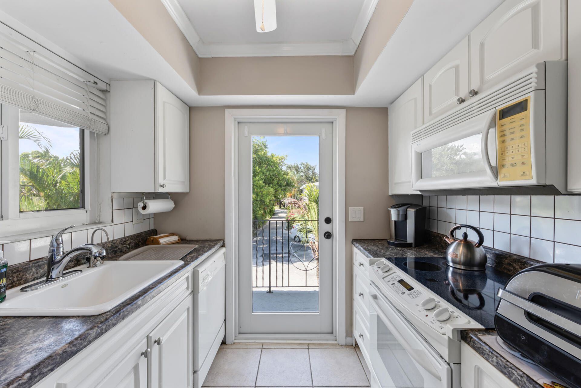 2151 NE 42nd Court, Unit 225, Lighthouse Point, FL 33064 Photo