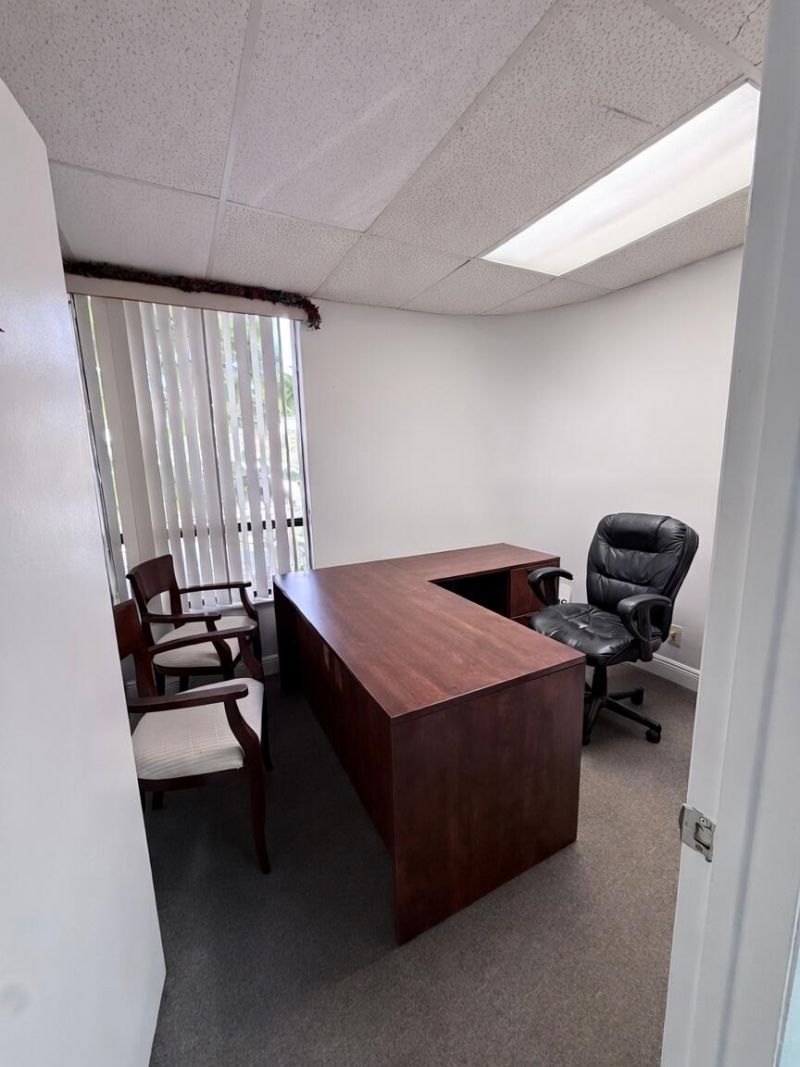 8010 N University Drive, Tamarac, FL 33321 Photo