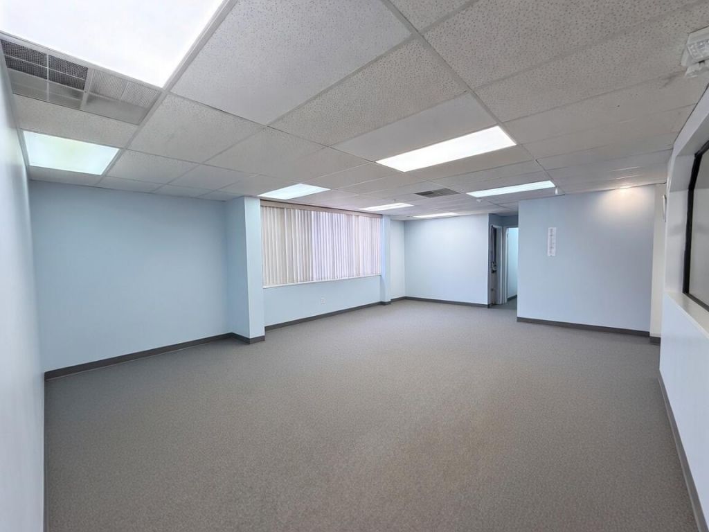 8010 N University Drive, Tamarac, FL 33321 Photo