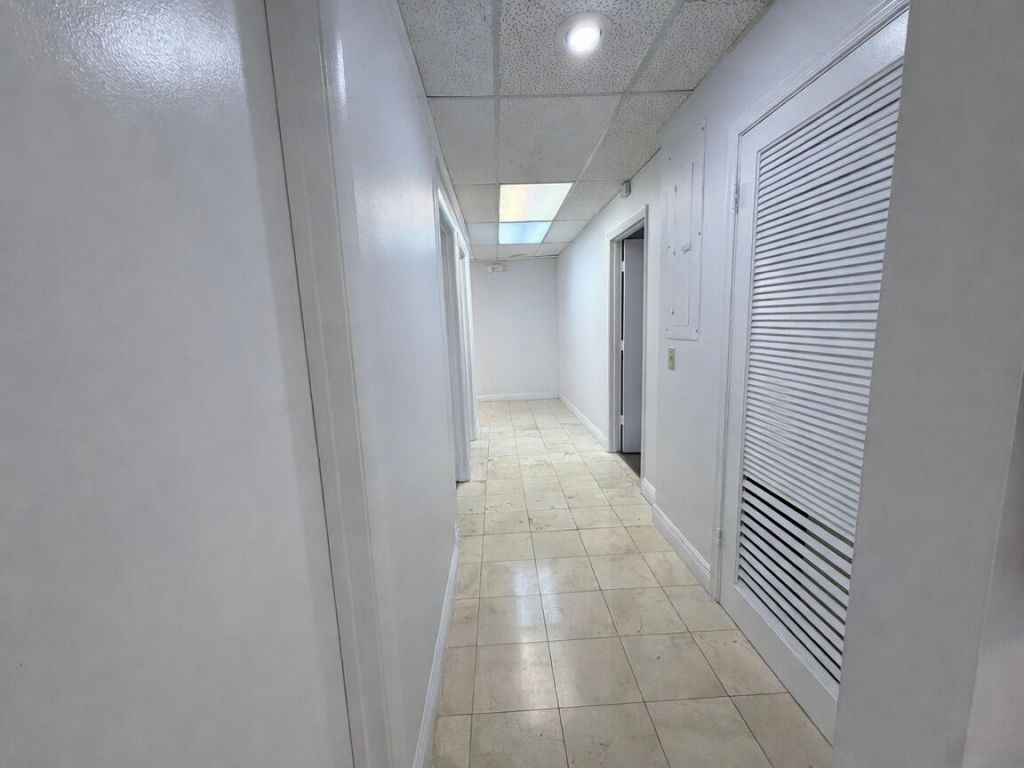 8010 N University Drive, Tamarac, FL 33321 Photo