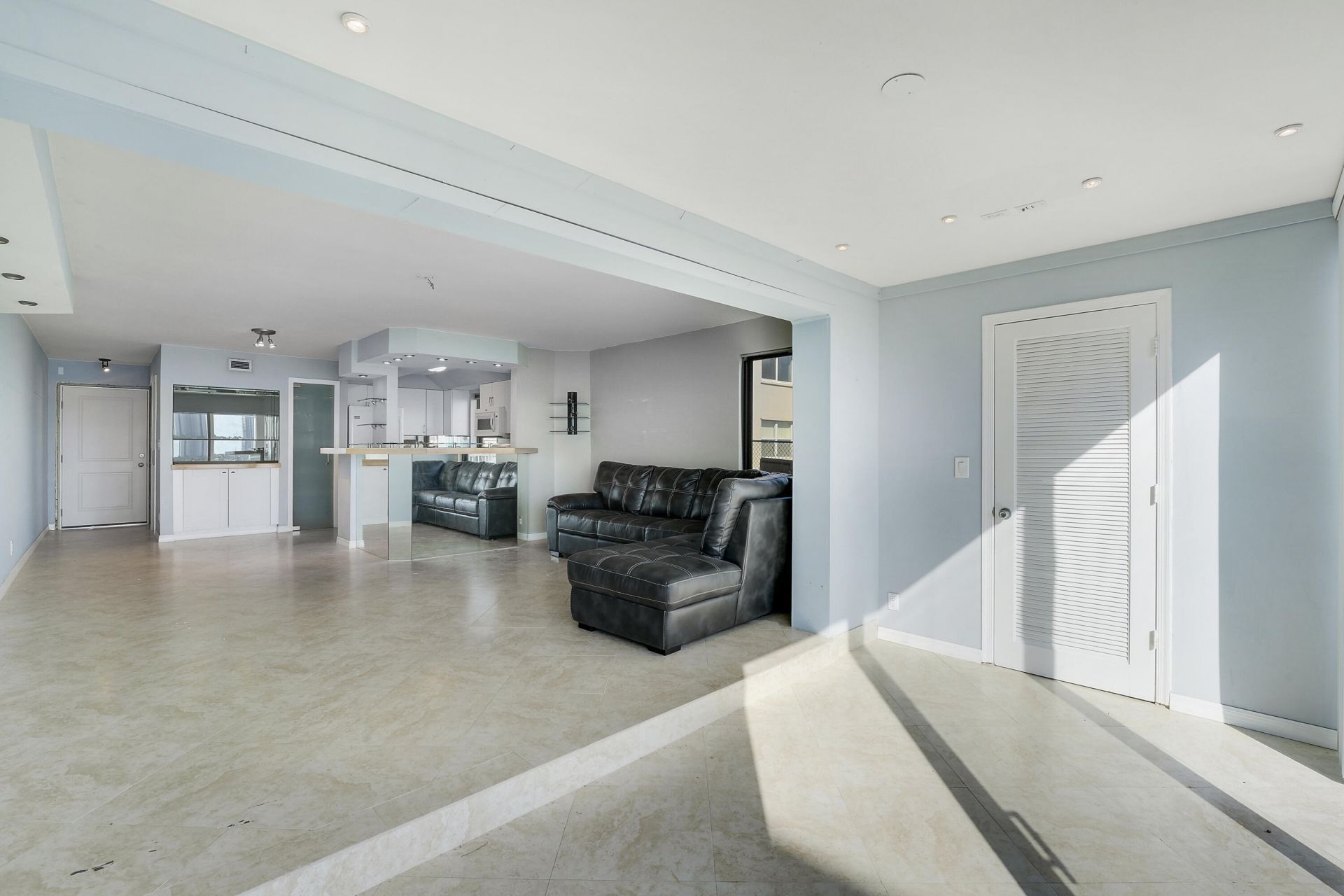360 Wilma Circle, Riviera Beach, FL 33404 Photo