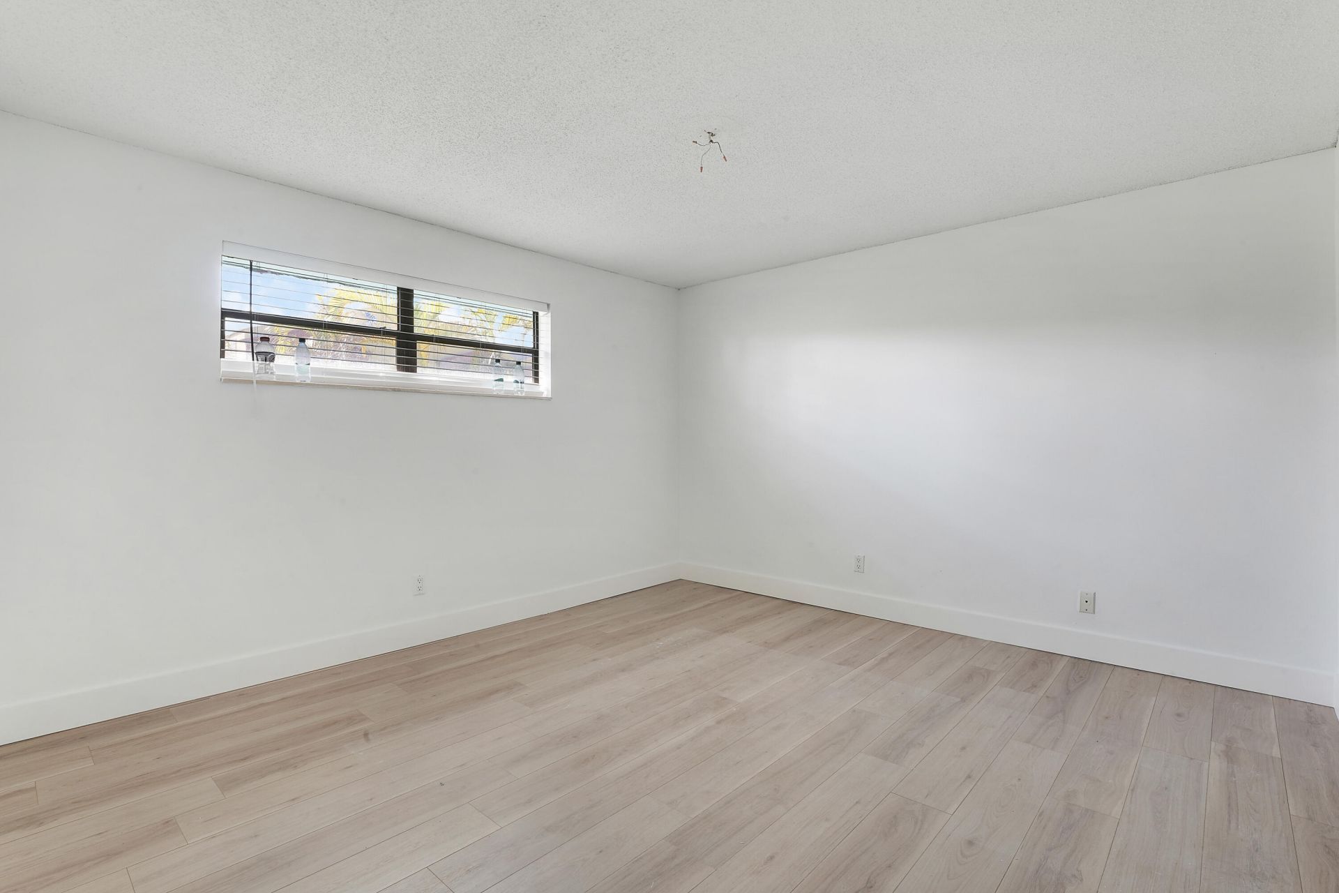 360 Wilma Circle, Riviera Beach, FL 33404 Photo