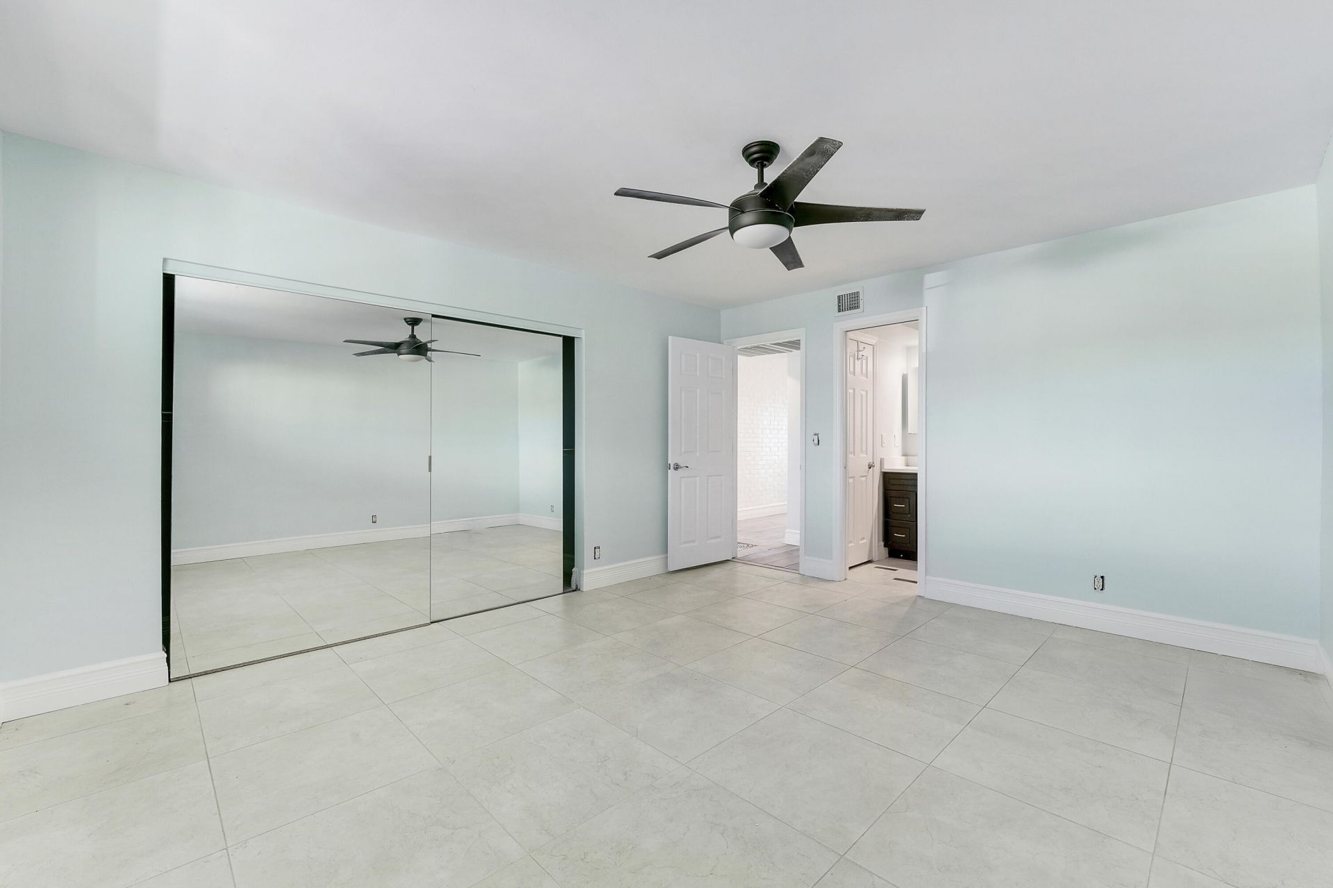360 Wilma Circle, Riviera Beach, FL 33404 Photo