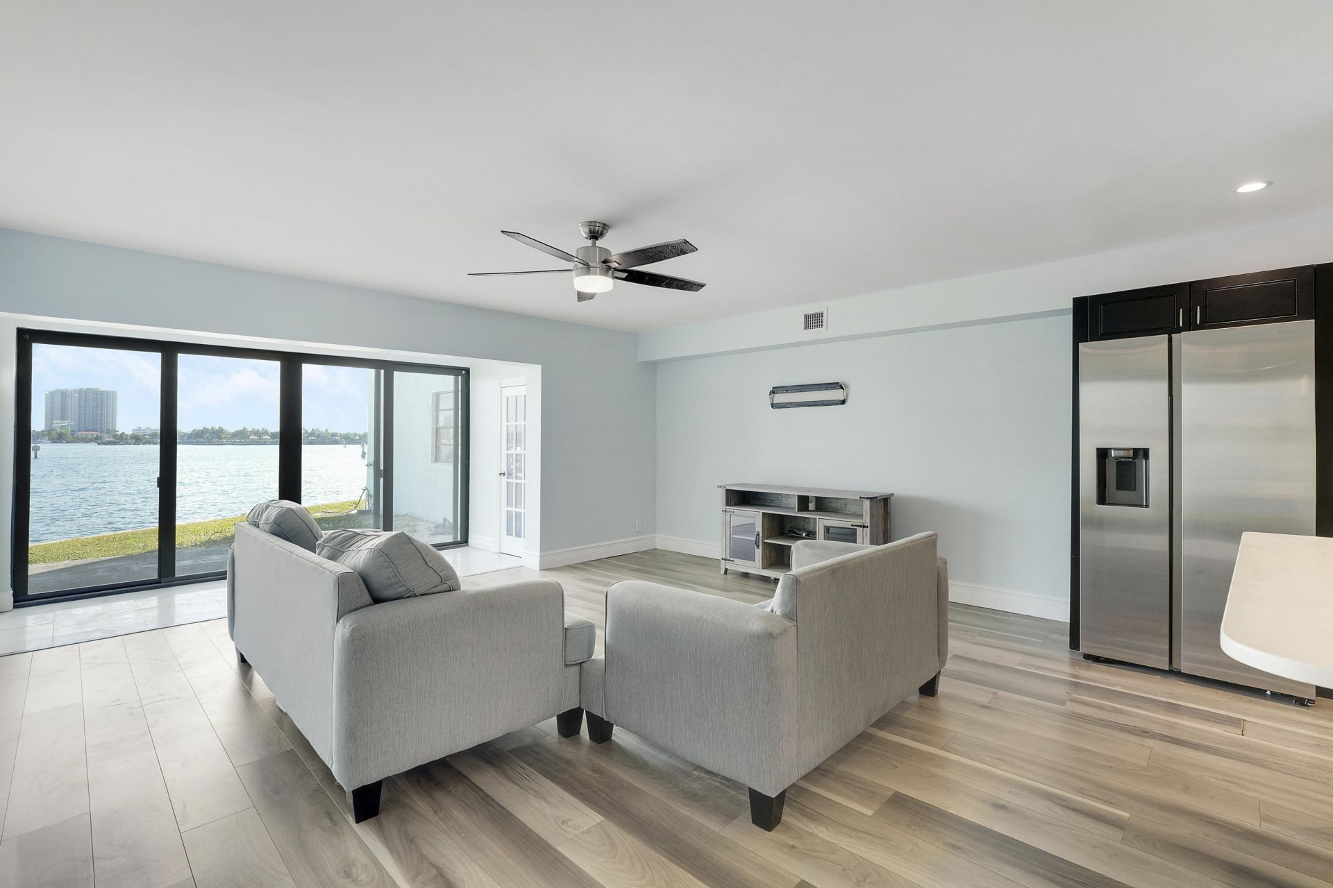 360 Wilma Circle, Riviera Beach, FL 33404 Photo
