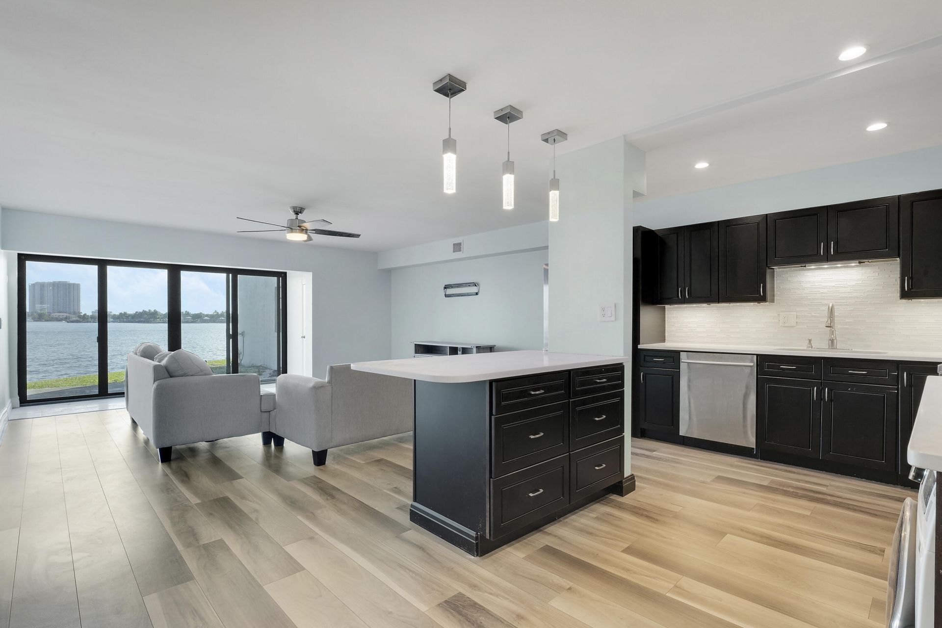 360 Wilma Circle, Riviera Beach, FL 33404 Photo