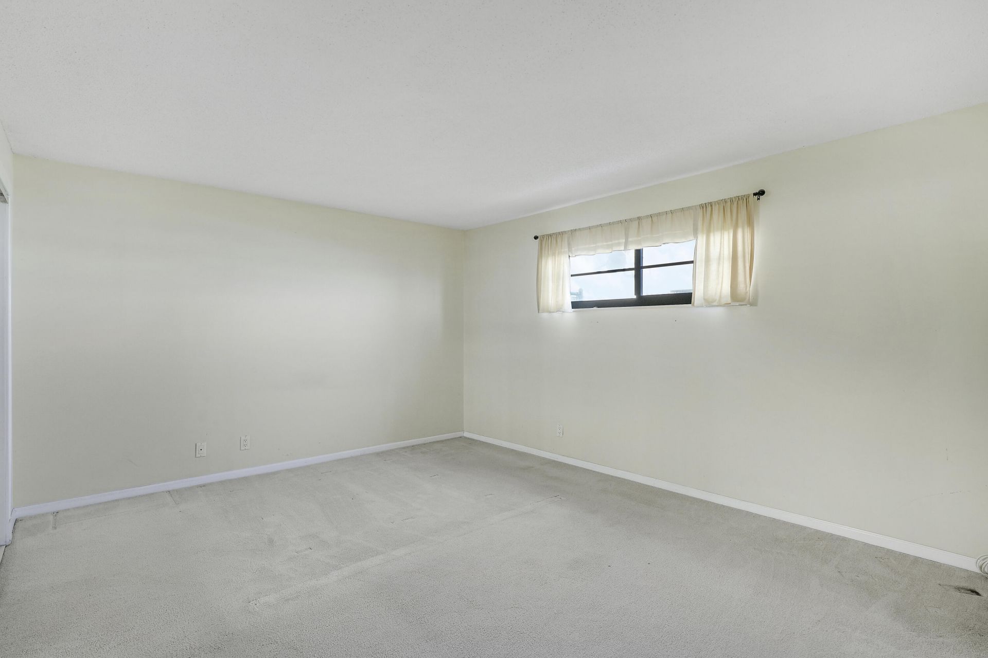 360 Wilma Circle, Riviera Beach, FL 33404 Photo