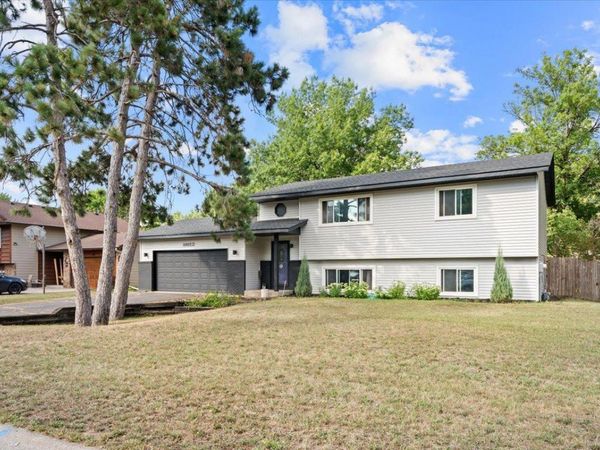 11902 Wisconsin Avenue N, Champlin, MN 55316