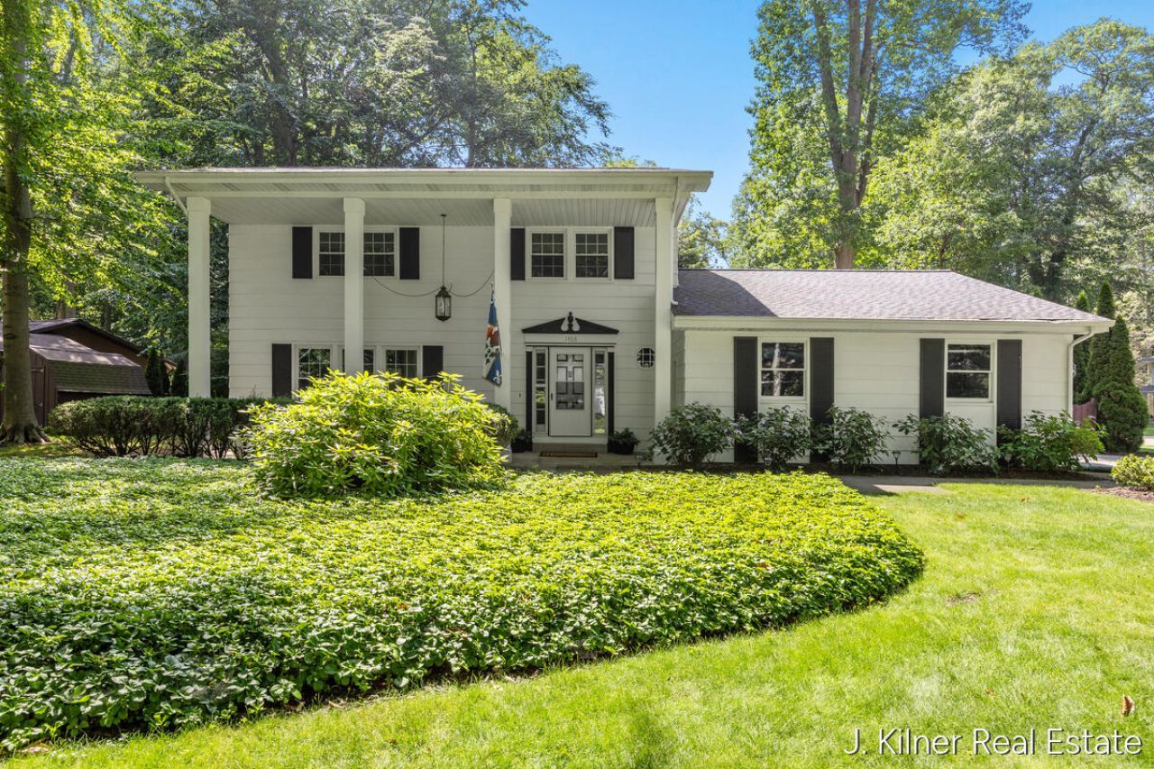1408 Seminole Drive, Holland, MI 49424 Main Photo