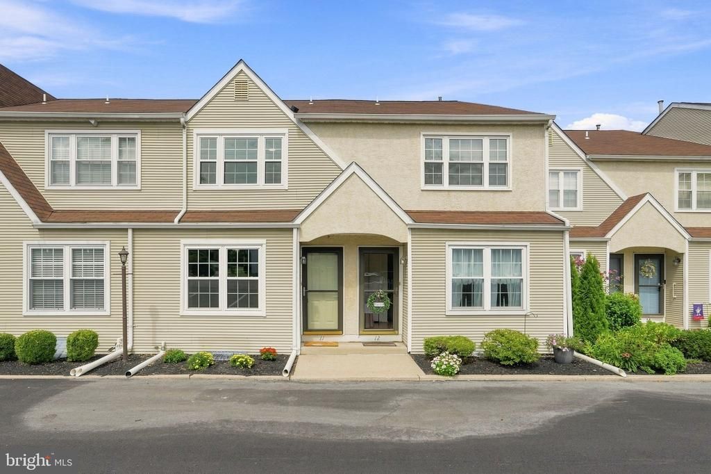 111 Beechwood Avenue, Unit 11, Oaklyn, NJ 08107 Main Photo