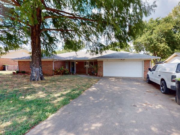 517 Webb Avenue , Ada, OK 74820