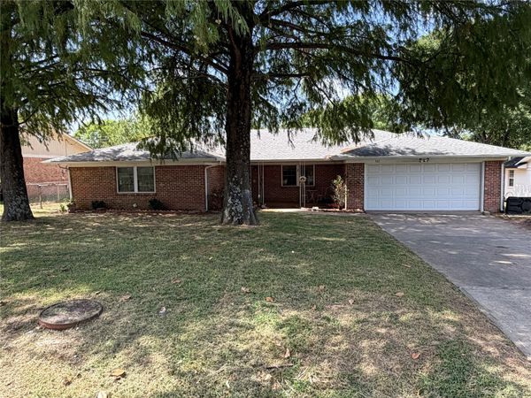 517 Webb Avenue, Ada, OK 74820