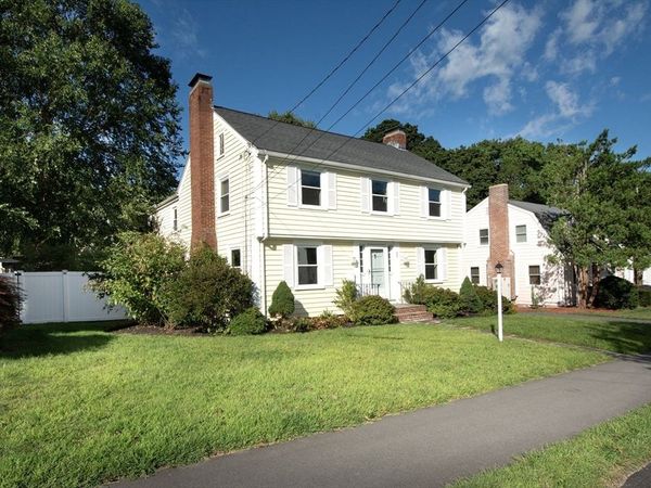 88 Elm St, Milton, MA 02186
