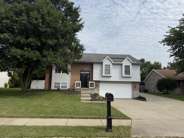 704 W Aberdeen Drive, Trenton, OH 45067