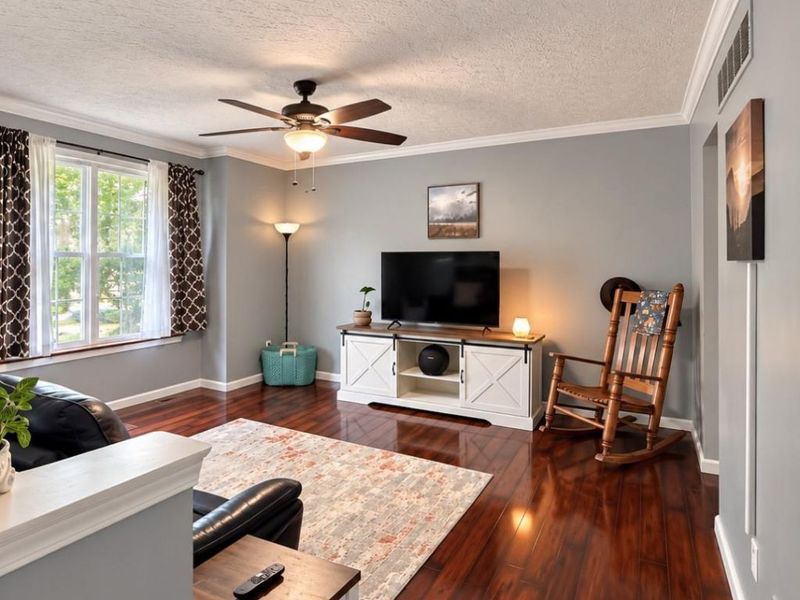 704 W Aberdeen Drive, Trenton, OH 45067 Photo 7