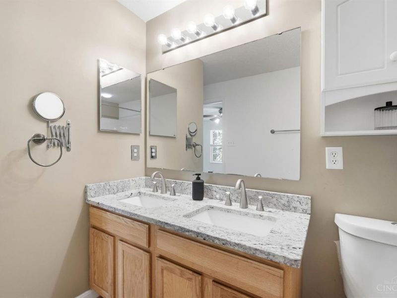 3875 Thorngate Drive, Mason, OH 45040 Photo 13