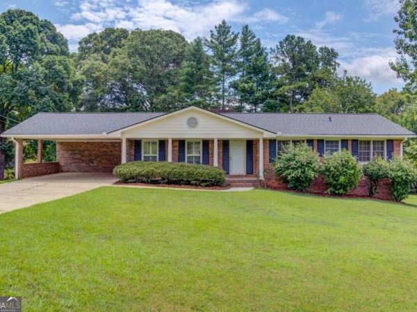 4461 S Roberts Drive, Sugar Hill, GA 30518