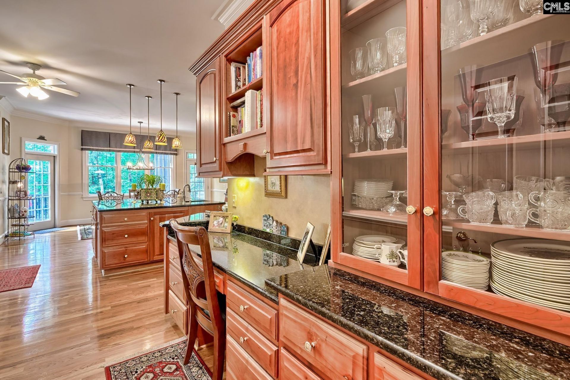101 Laurent Way  Photo 12
