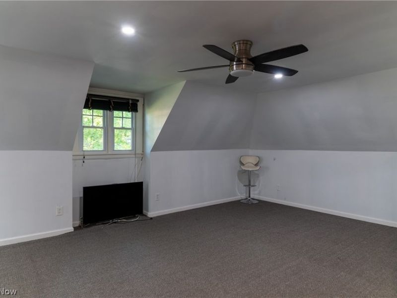 423 Bradley Lane, Youngstown, OH 44504 Photo 29