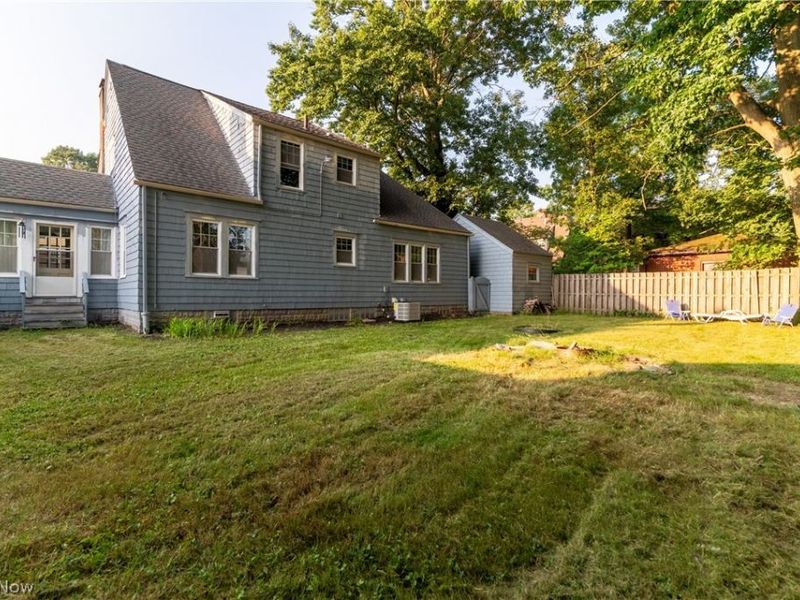 423 Bradley Lane, Youngstown, OH 44504 Photo 34