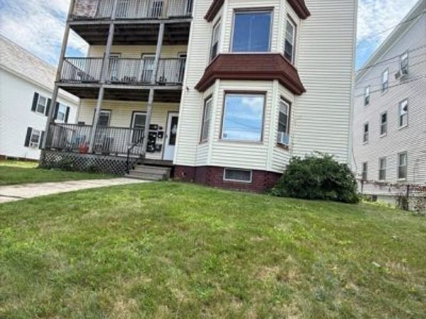69 Nichols St, Gardner, MA 01440