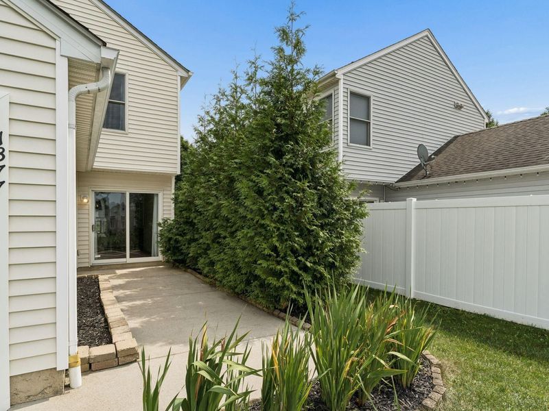 1377 Pansy Street, Unit 203, Blacklick, OH 43004 Photo 8