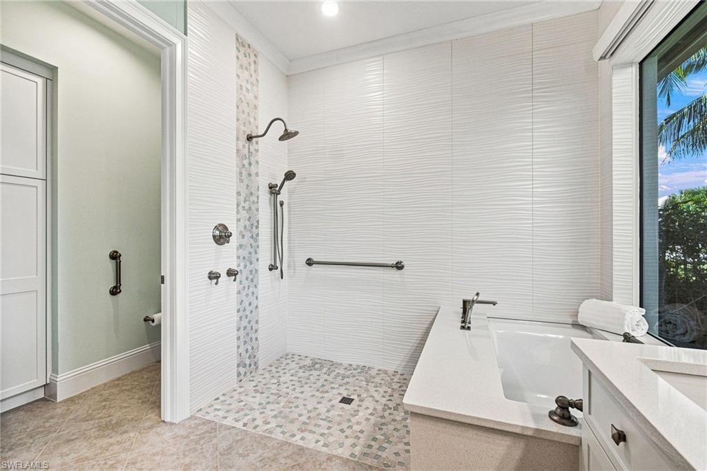 5047 Andros Dr , Naples, FL 34113 Photo
