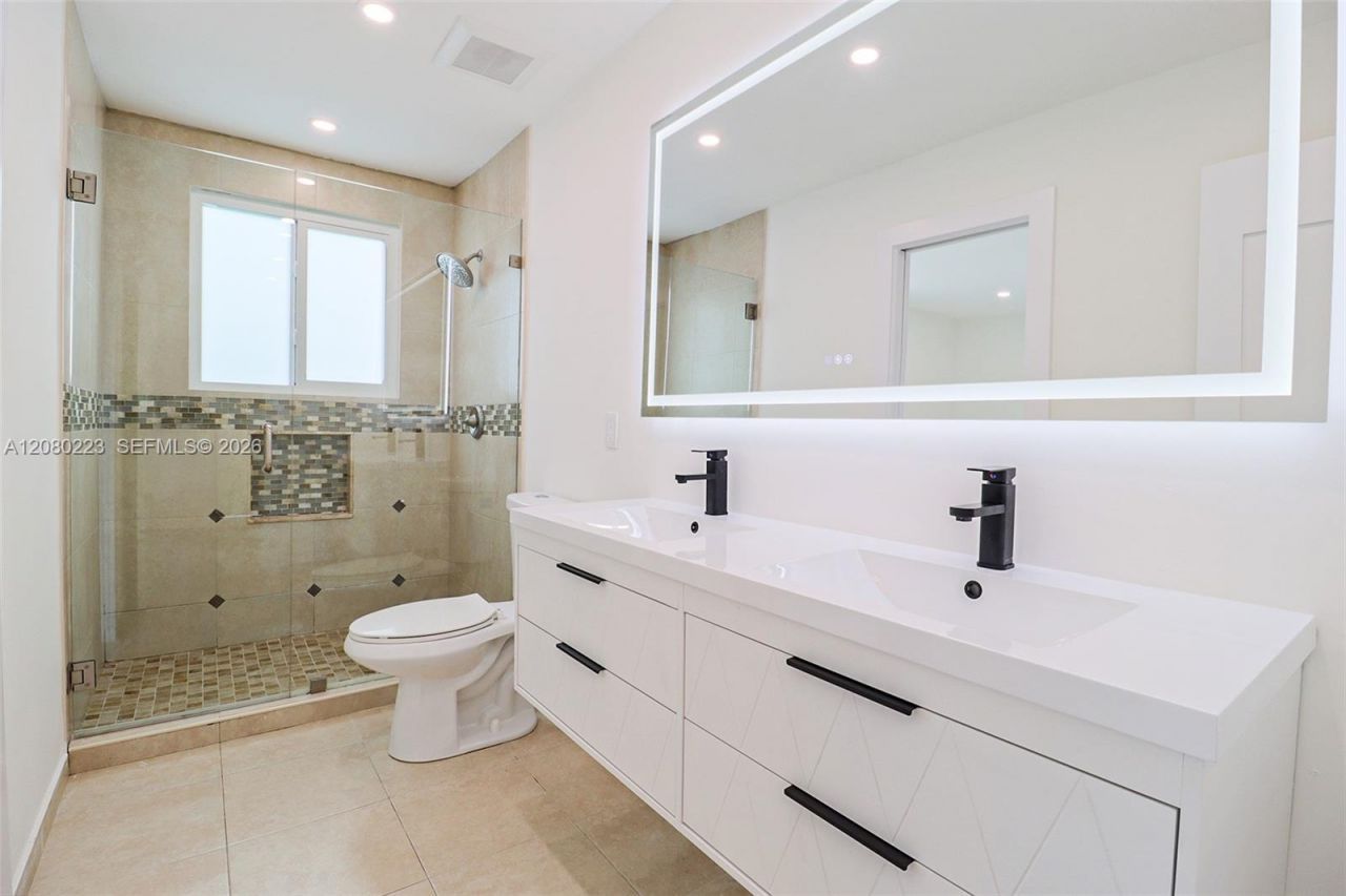 10262 SW 9th Ln , Pembroke Pines, FL 33025 Photo