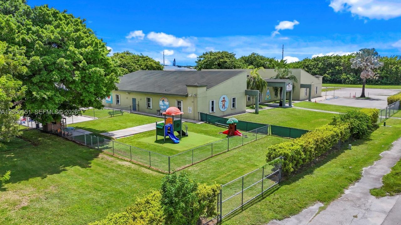 1200 NE 8th St, Homestead, FL 33033 Photo