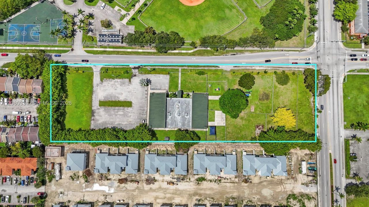 1200 NE 8th St, Homestead, FL 33033 Photo