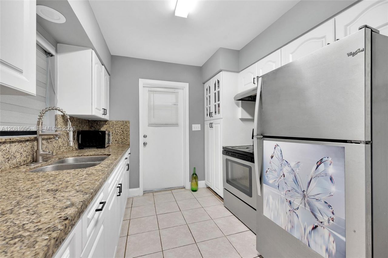 1024 Long Island Ave , Fort Lauderdale, FL 33312 Photo