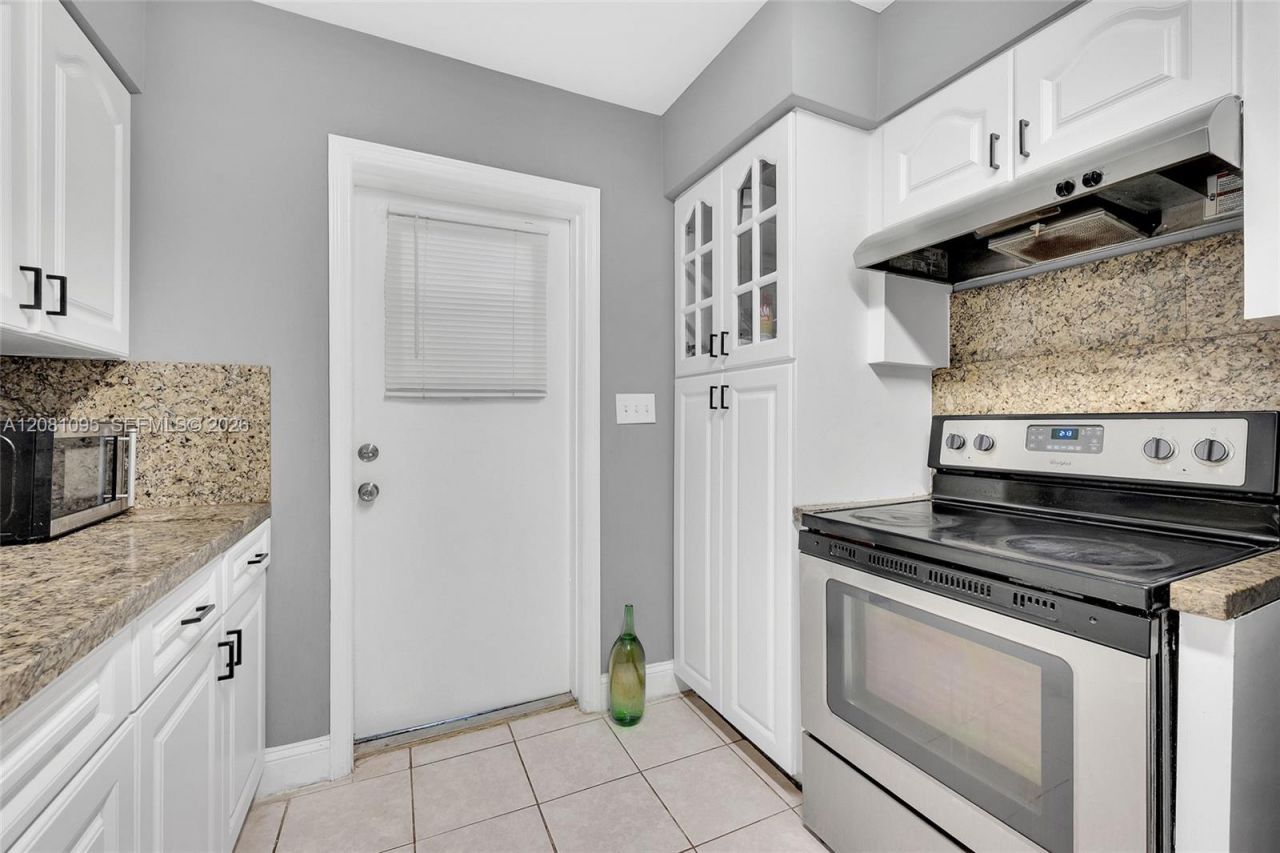 1024 Long Island Ave , Fort Lauderdale, FL 33312 Photo