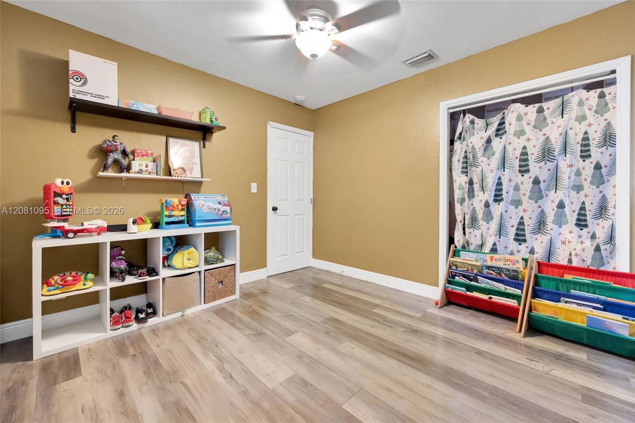 1024 Long Island Ave , Fort Lauderdale, FL 33312 Photo