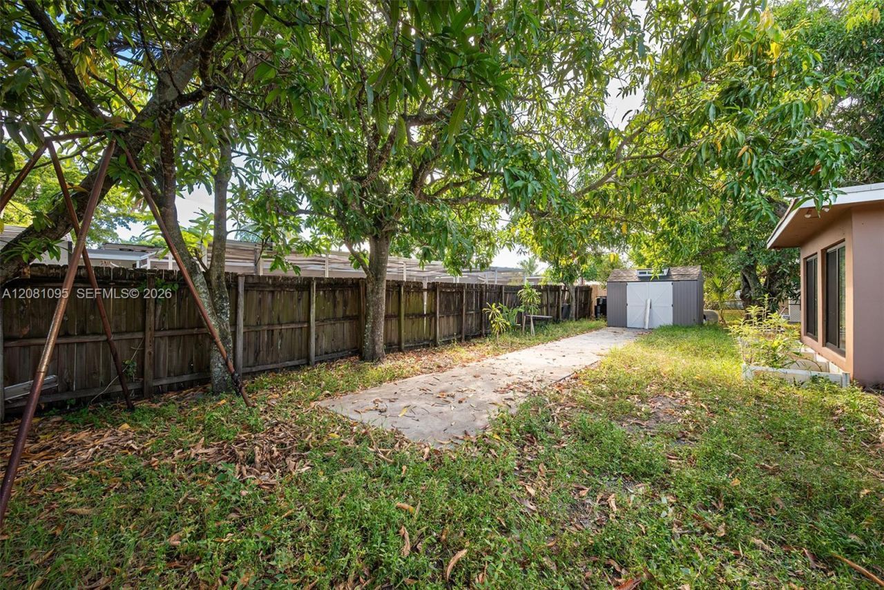 1024 Long Island Ave , Fort Lauderdale, FL 33312 Photo
