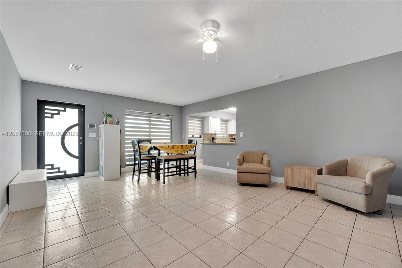 1024 Long Island Ave , Fort Lauderdale, FL 33312 Photo