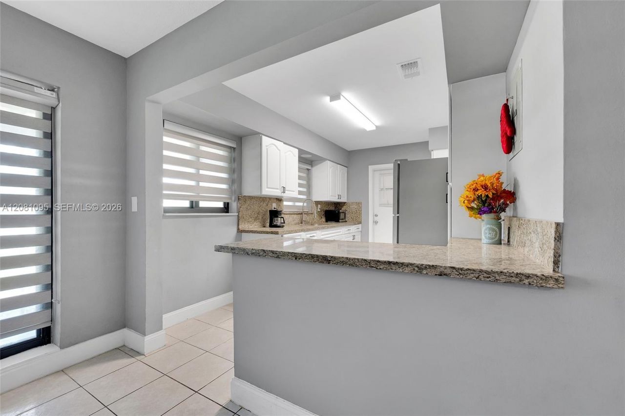 1024 Long Island Ave , Fort Lauderdale, FL 33312 Photo