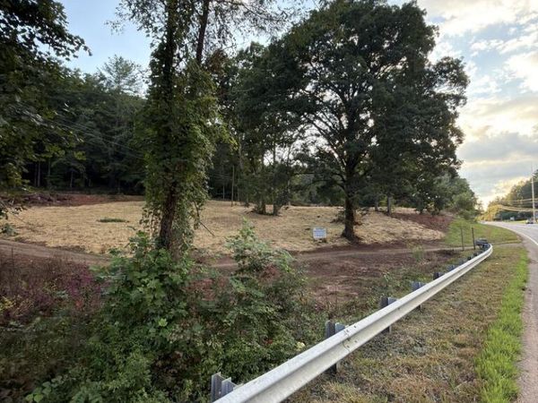 2342 Us Hwy 76 W, Hiawassee, GA 30546