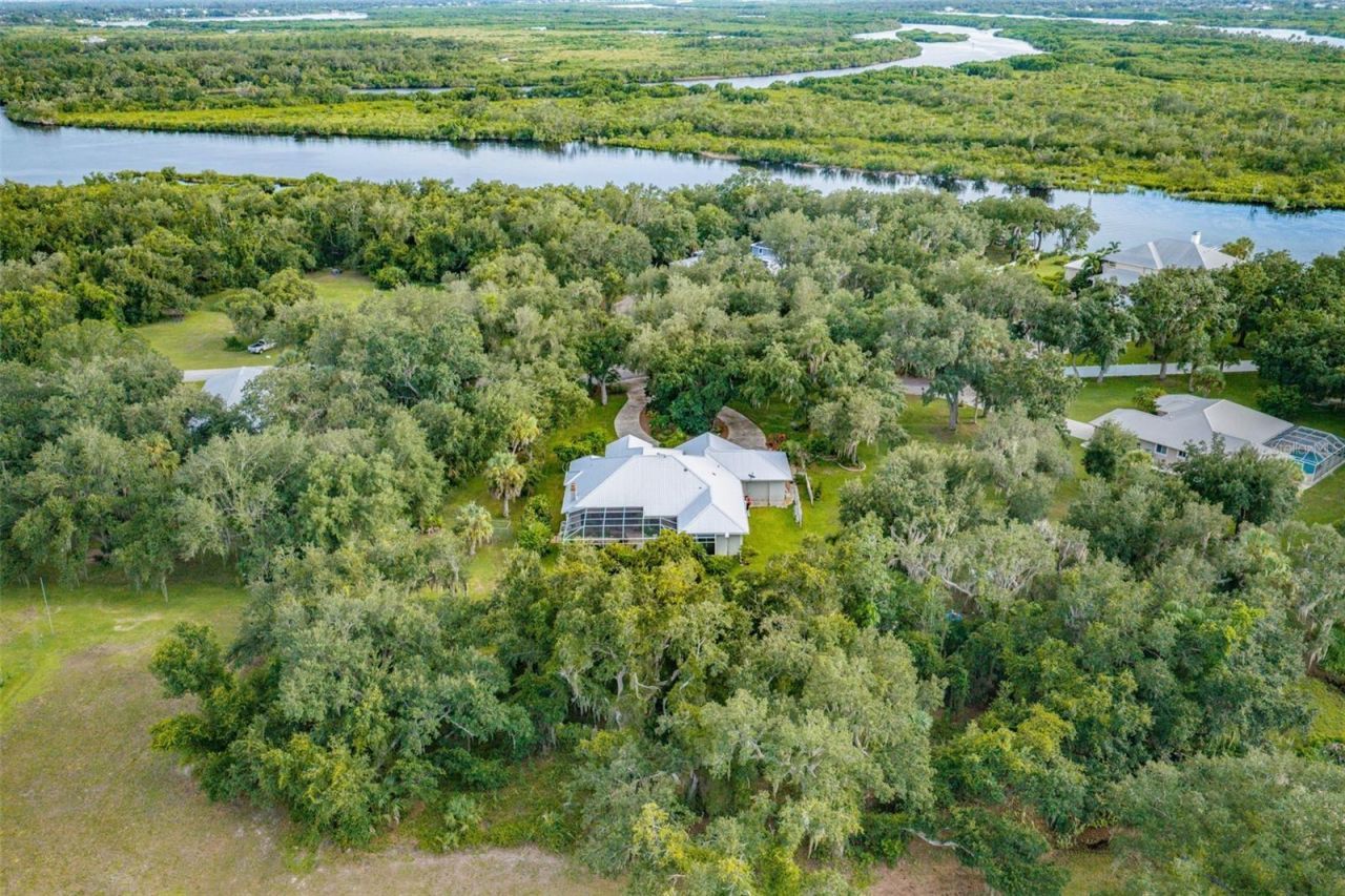 8596 SW Riverside Drive , Arcadia, FL 34269 Photo