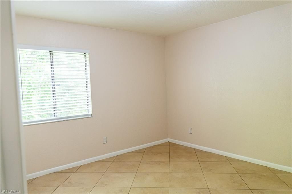 4627 Bayshore Dr , Unit I-4, Naples, FL 34112 Photo