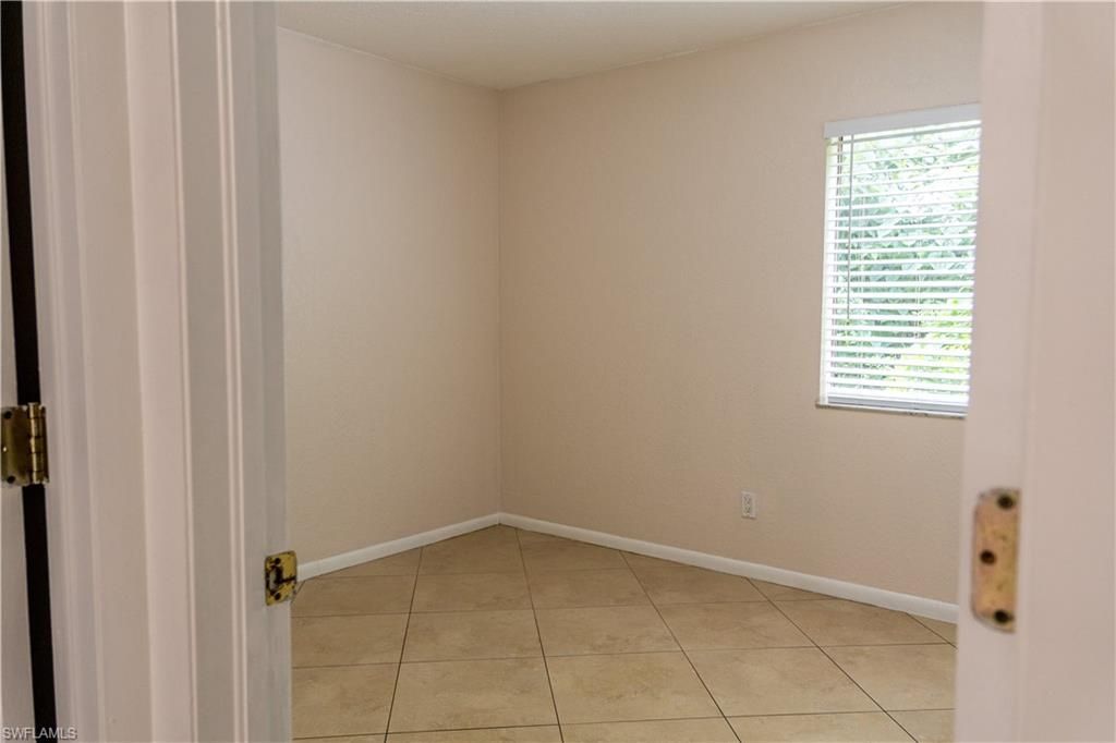 4627 Bayshore Dr , Unit I-4, Naples, FL 34112 Photo