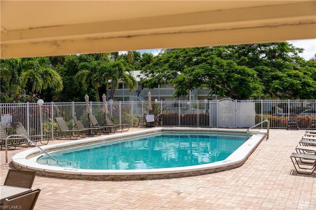 4627 Bayshore Dr , Unit I-4, Naples, FL 34112 Photo